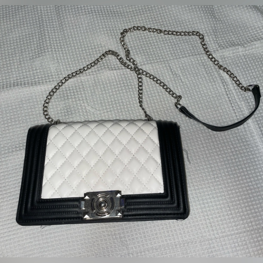 Medium Black and White Chic Purse with Chain